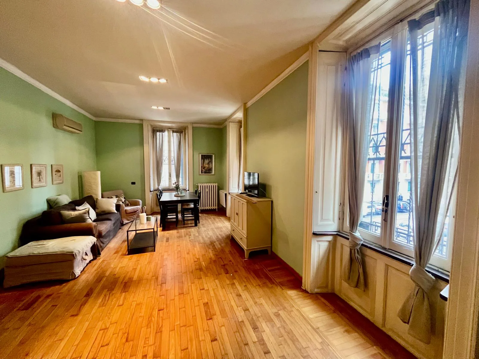 Ampio bilocale in elegante palazzo d'epoca