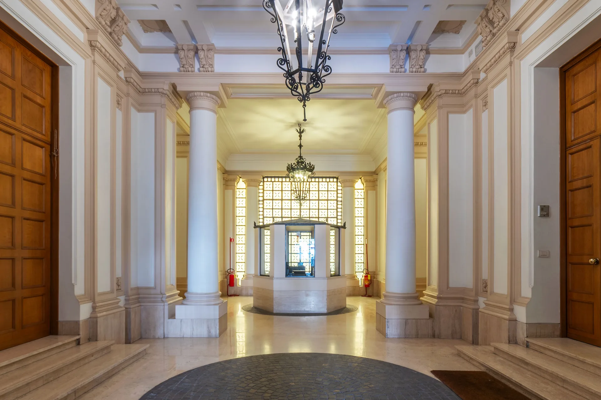 Splendido Appartamento – Piazza San Giovanni in Laterano, Roma — foto 1 di 27